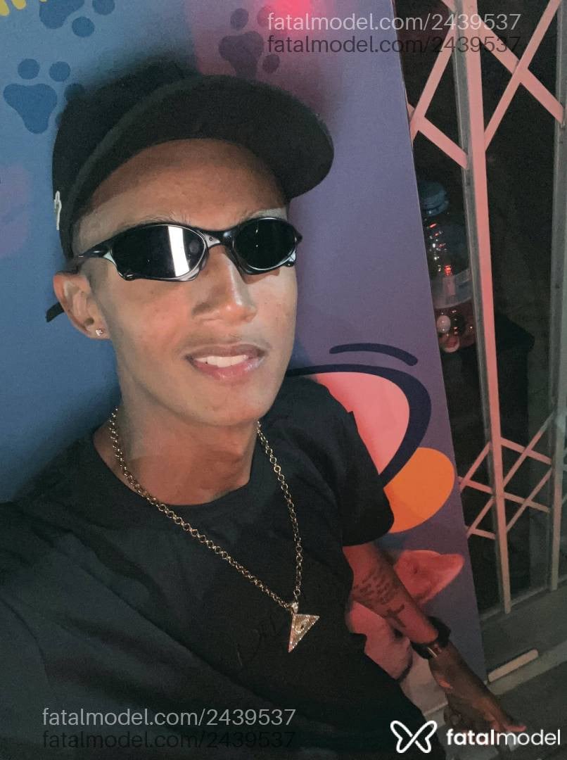 Acompanhante homem morena (o) de olhos pretos - Abravanel