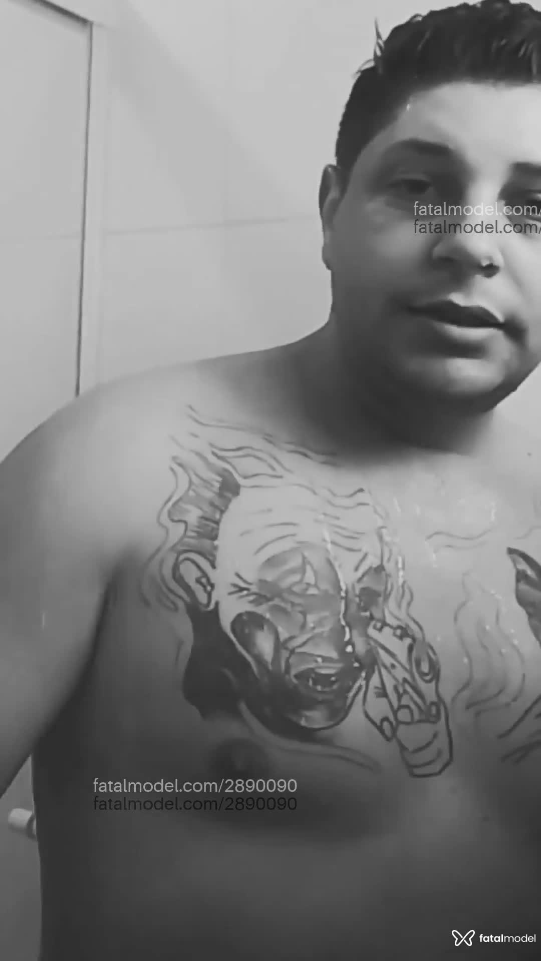 Acompanhante homem com cabelo castanho de olhos castanhos em Curitiba - Hyago