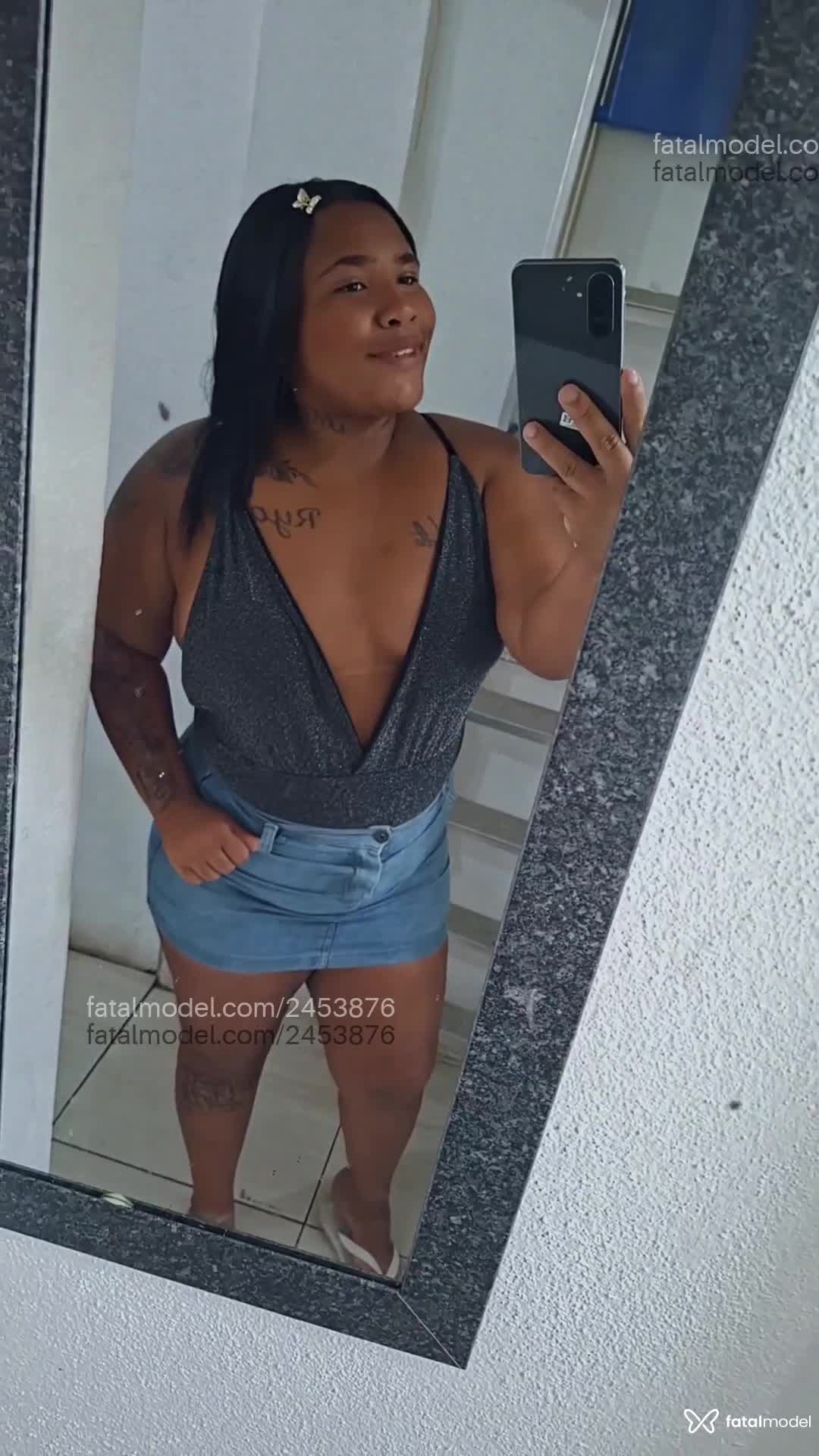 Acompanhante mulher morena (o) de olhos pretos em Porto Belo Acompanhante mulher morena (o) de olhos pretos em Porto Belo - Bombomzinha