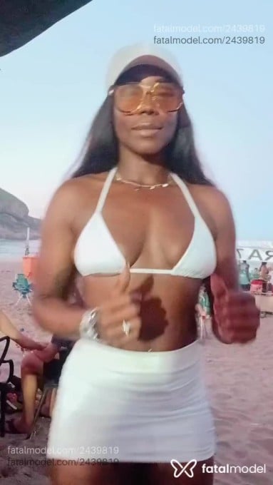 Acompanhante mulher com cabelo castanho de olhos pretos em Rio de Janeiro - Brunna Matos