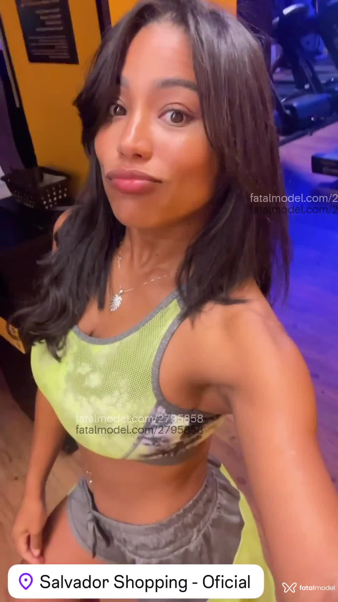Acompanhante mulher com cabelo castanho de olhos castanhos em Salvador - Maria Eduarda