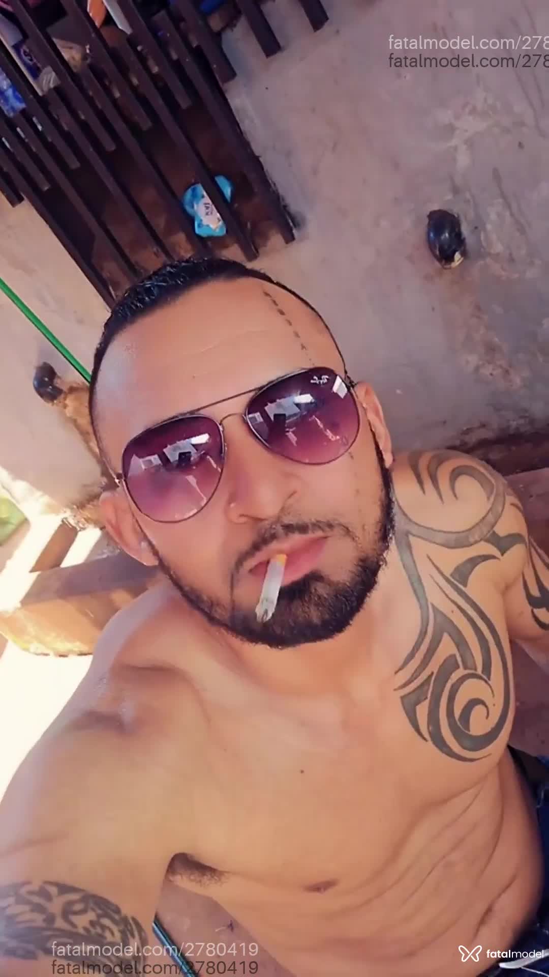 Acompanhante homem com cabelo castanho de olhos castanhos em Rio Verde Acompanhante homem com cabelo castanho de olhos castanhos em Rio Verde - Hoffman