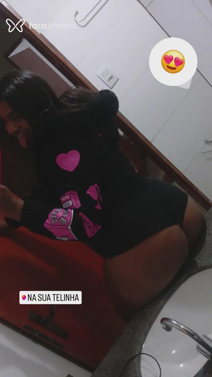 Acompanhante mulher trans morena (o) de olhos castanhos em Unaí - Emanuelly
