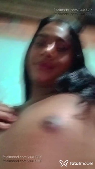 Acompanhante mulher trans morena (o) de olhos castanhos em Unaí - Emanuelly