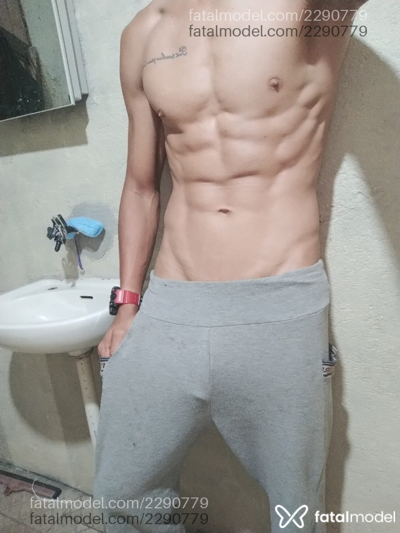 Acompanhante homem morena (o) de olhos castanhos em Santana - André