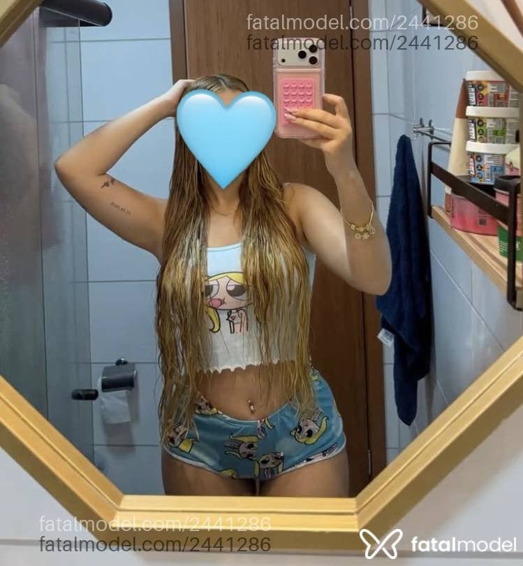 Acompanhante mulher loira (o) de olhos castanhos em Guarapari - Mel
