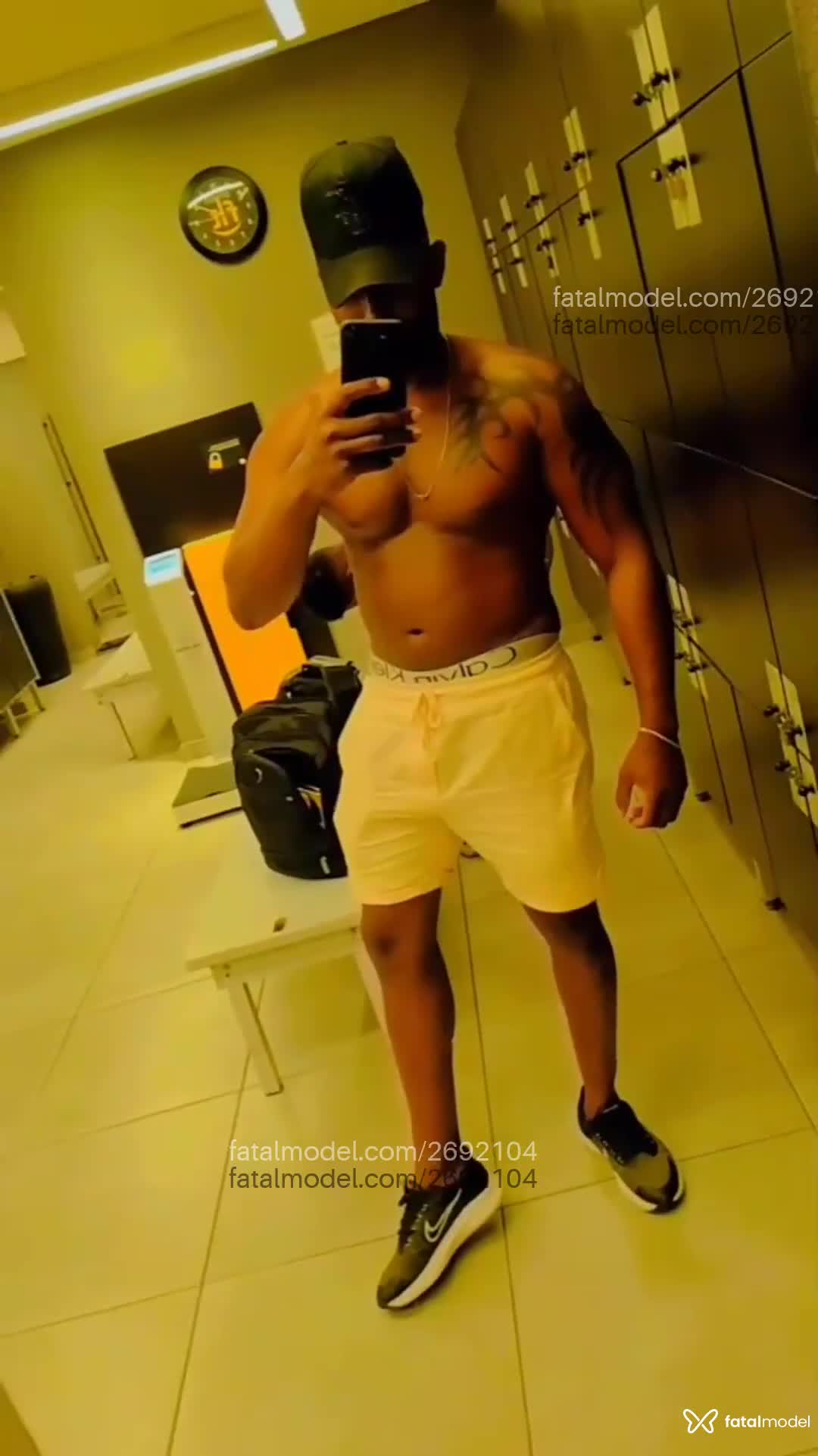 Acompanhante homem morena (o) de olhos castanhos em São Paulo Acompanhante homem morena (o) de olhos castanhos em São Paulo - Ronald