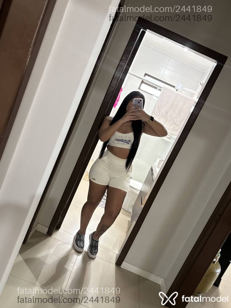 Acompanhante mulher morena (o) de olhos pretos em Ijuí Acompanhante mulher morena (o) de olhos pretos em Ijuí - Helen