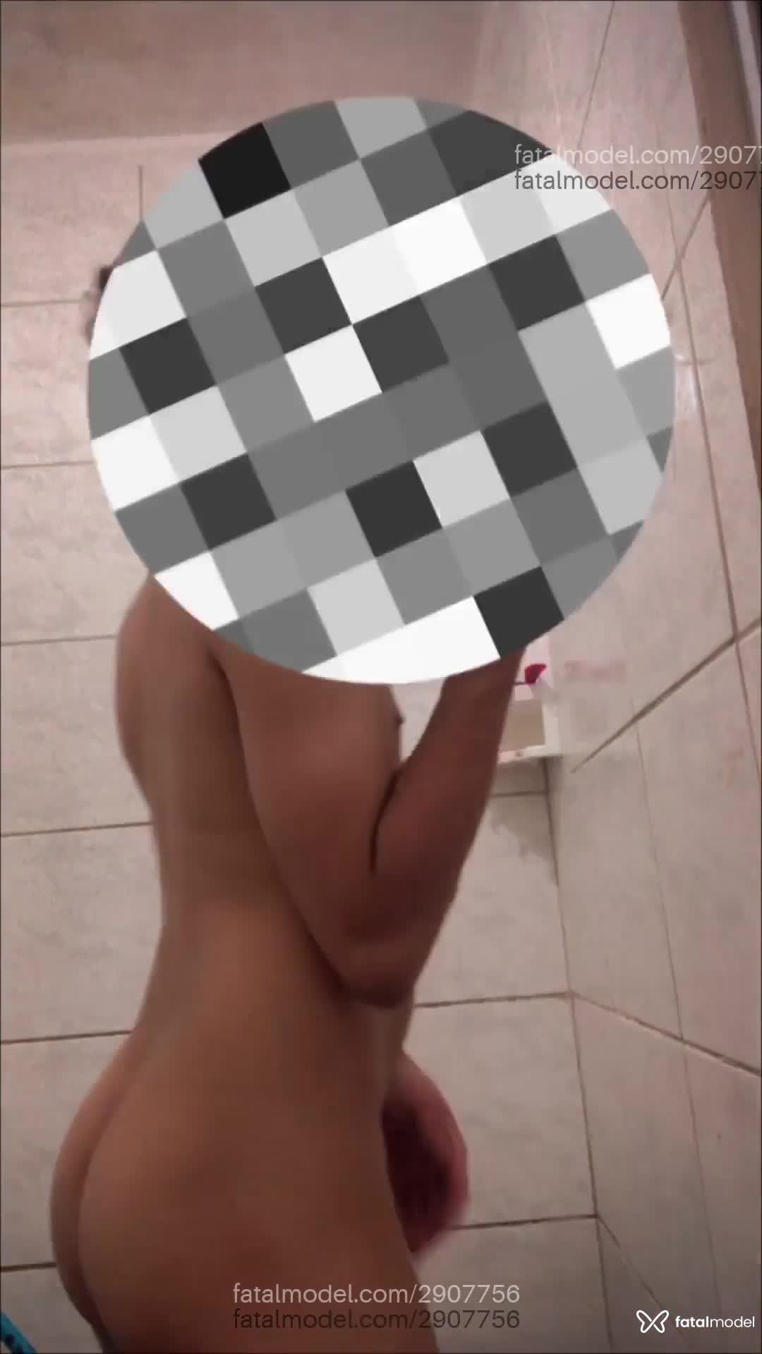 Acompanhante homem com cabelo castanho de olhos pretos em Virtual - Kielzi