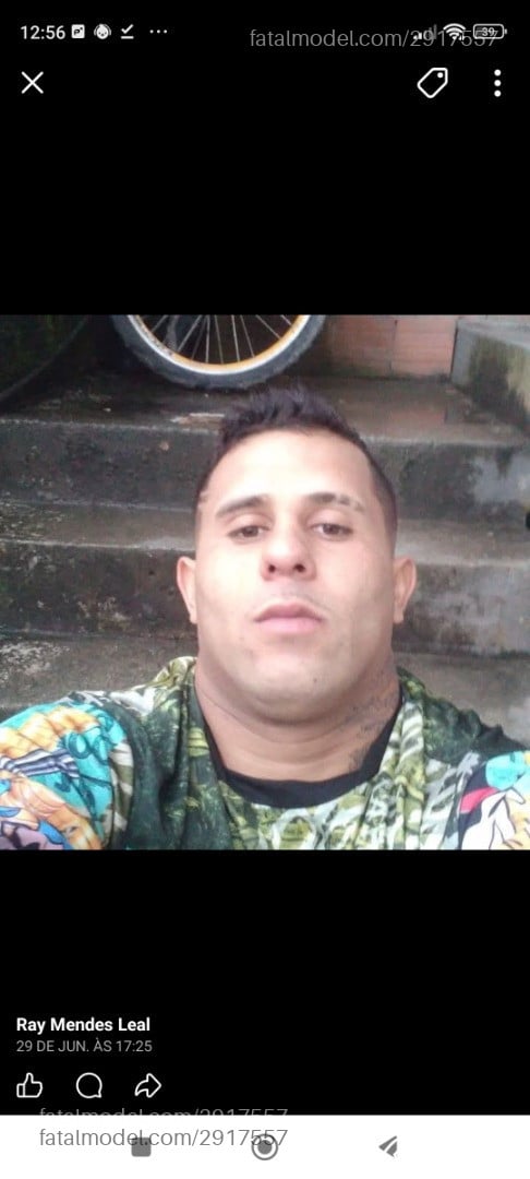 Acompanhante homem com cabelo castanho de olhos castanhos em Itajaí - Ray Mendes