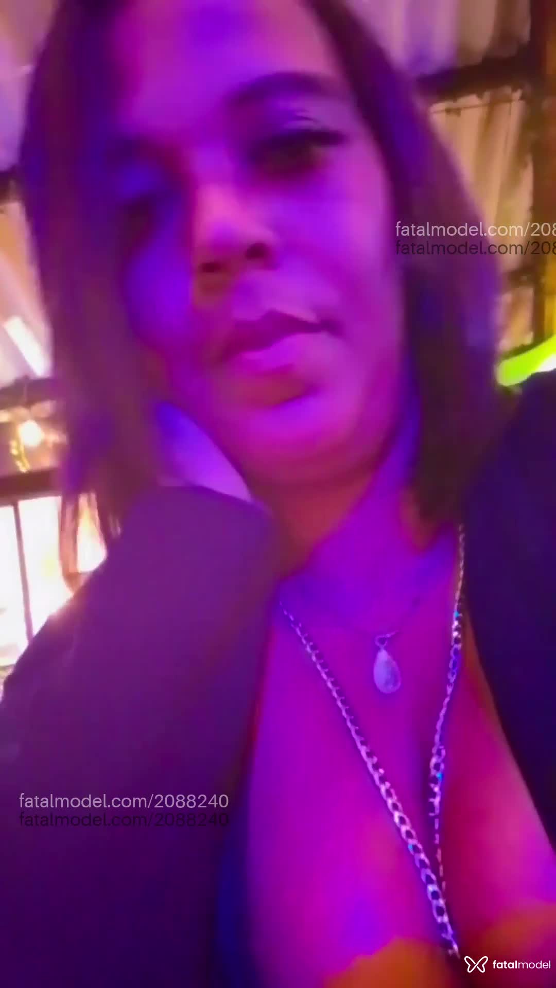 Acompanhante mulher morena (o) de olhos pretos - Ruti Acompanhante mulher morena (o) de olhos pretos - Ruti