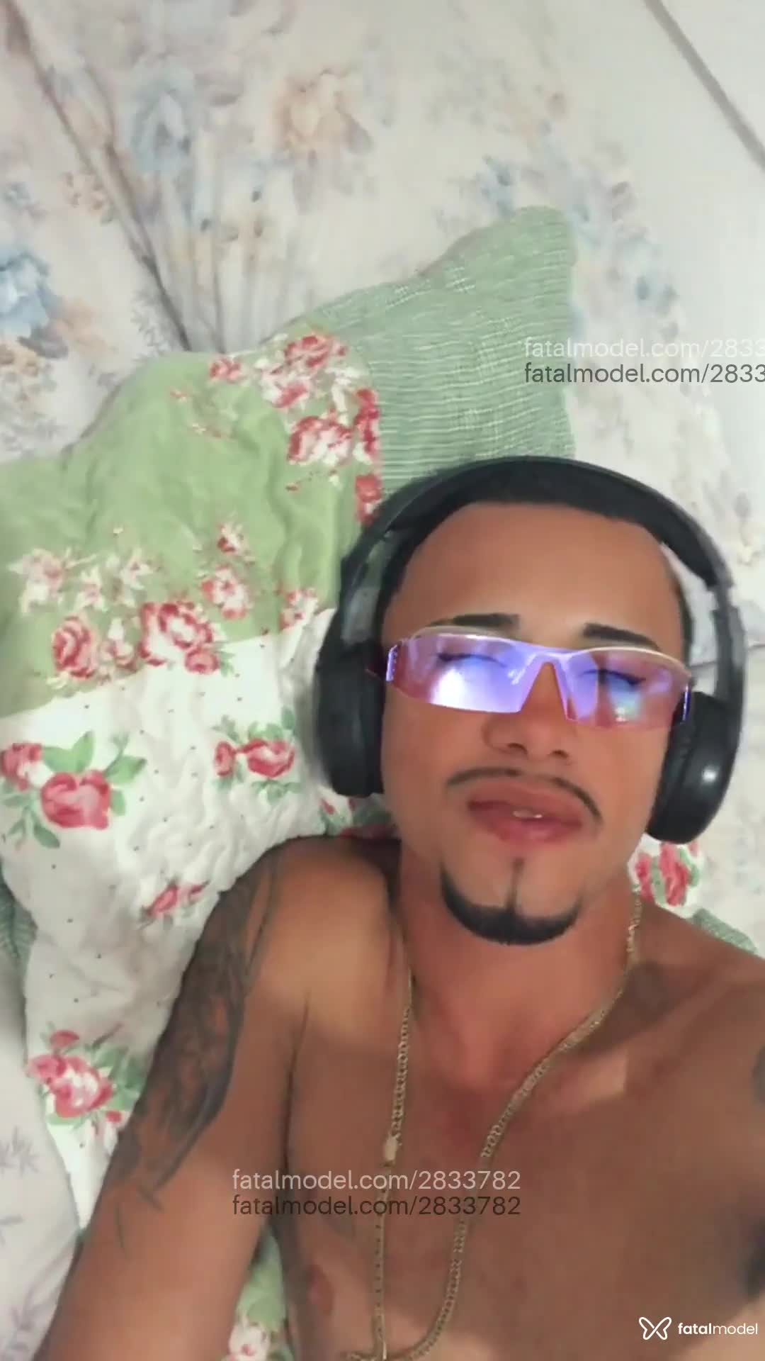 Acompanhante homem morena (o) de olhos castanhos em Iguaba Grande - Marcos