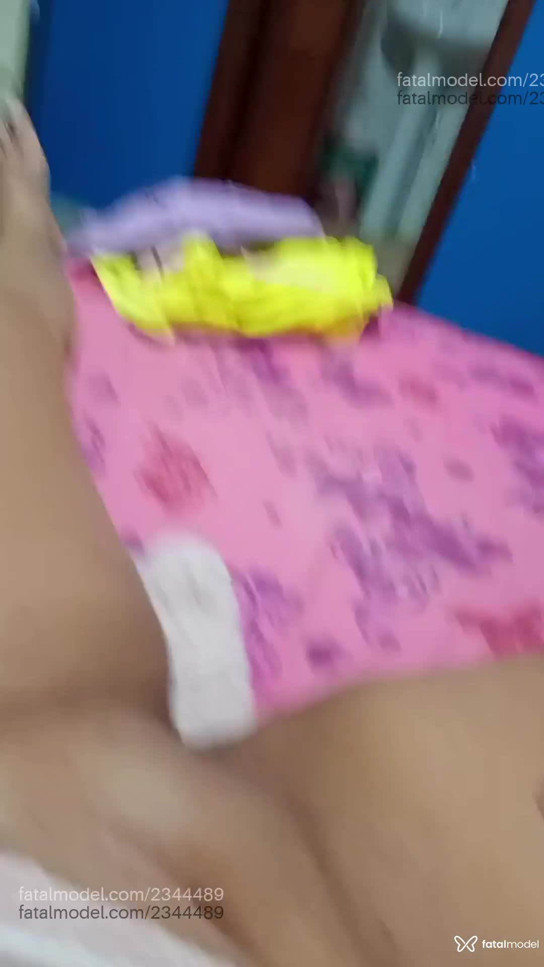 Acompanhante mulher morena (o) de olhos castanhos em Santarém Acompanhante mulher morena (o) de olhos castanhos em Santarém - Mellima