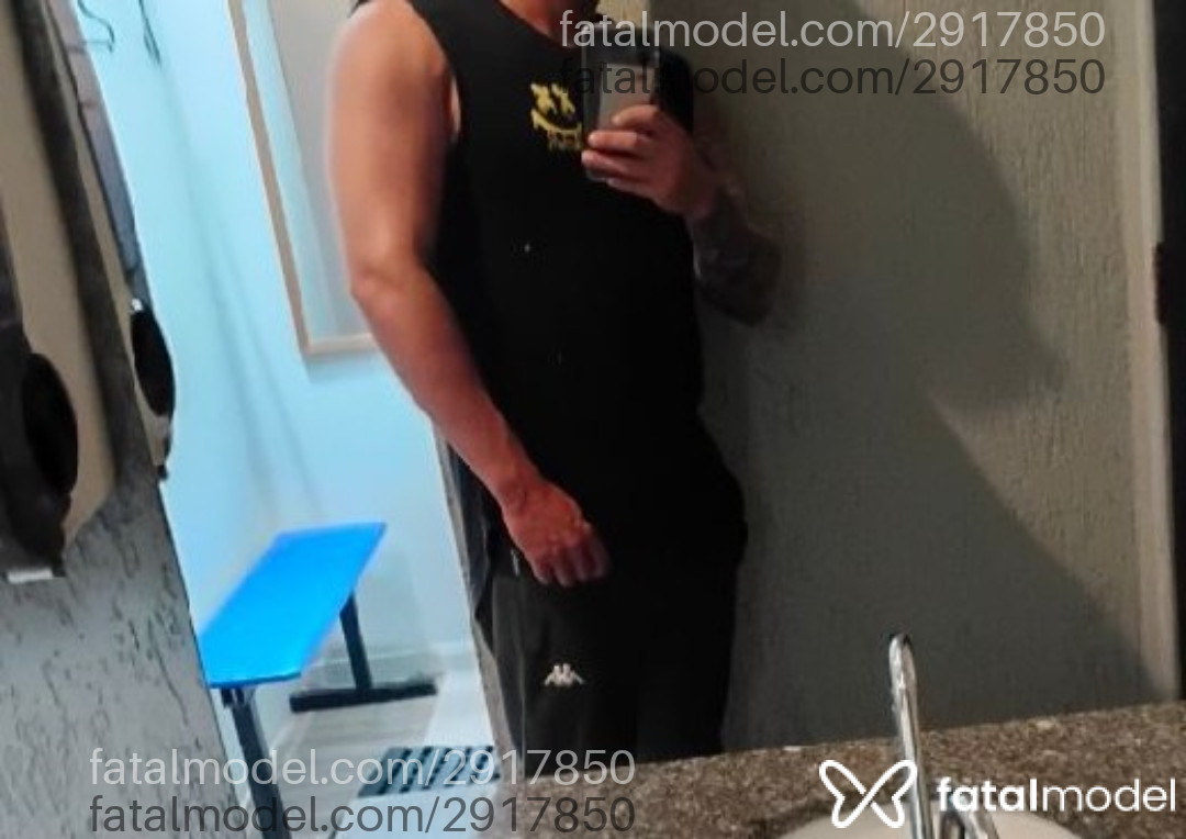 Acompanhante homem com cabelo castanho de olhos castanhos em Florianópolis - Ruan Rocha