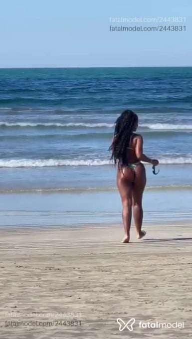 Acompanhante mulher morena (o) de olhos pretos - Brenda