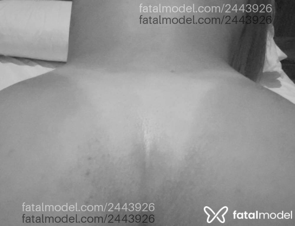 Acompanhante mulher com cabelo castanho de olhos verdes - Aghata Fontenelle