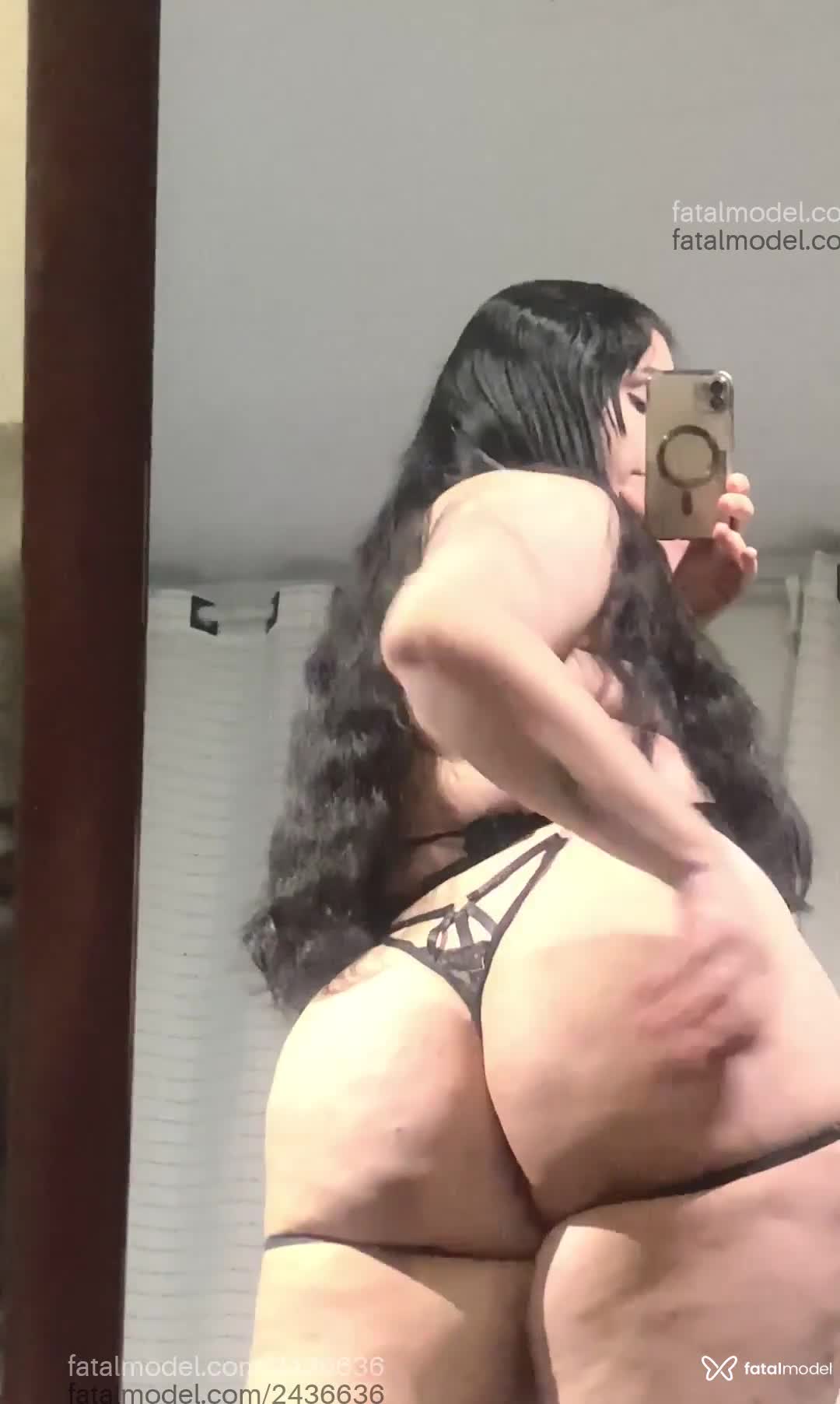 Acompanhante mulher trans com cabelo castanho de olhos castanhos em Barueri Acompanhante mulher trans com cabelo castanho de olhos castanhos em Barueri - Katherine Meghan