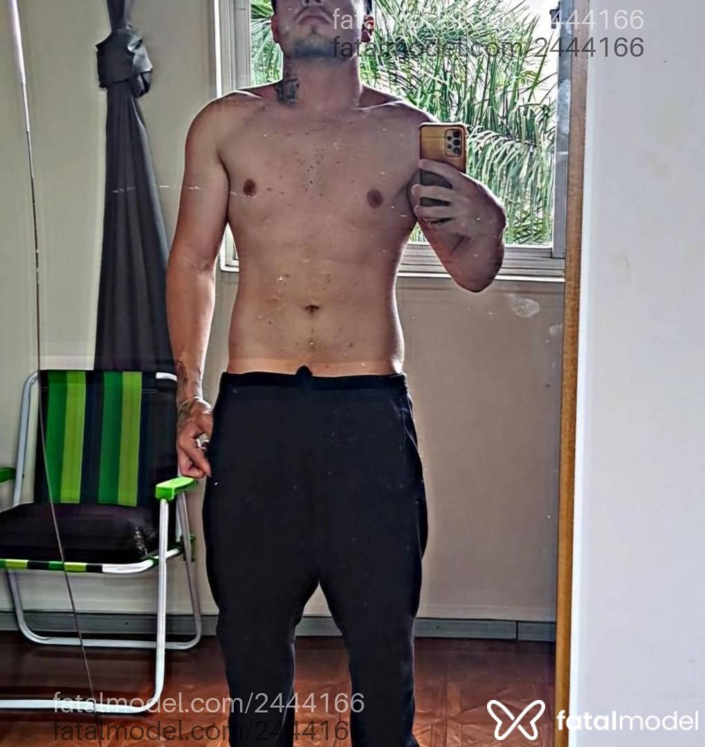 Acompanhante homem com cabelo castanho de olhos mel em Lajeado - Lucas