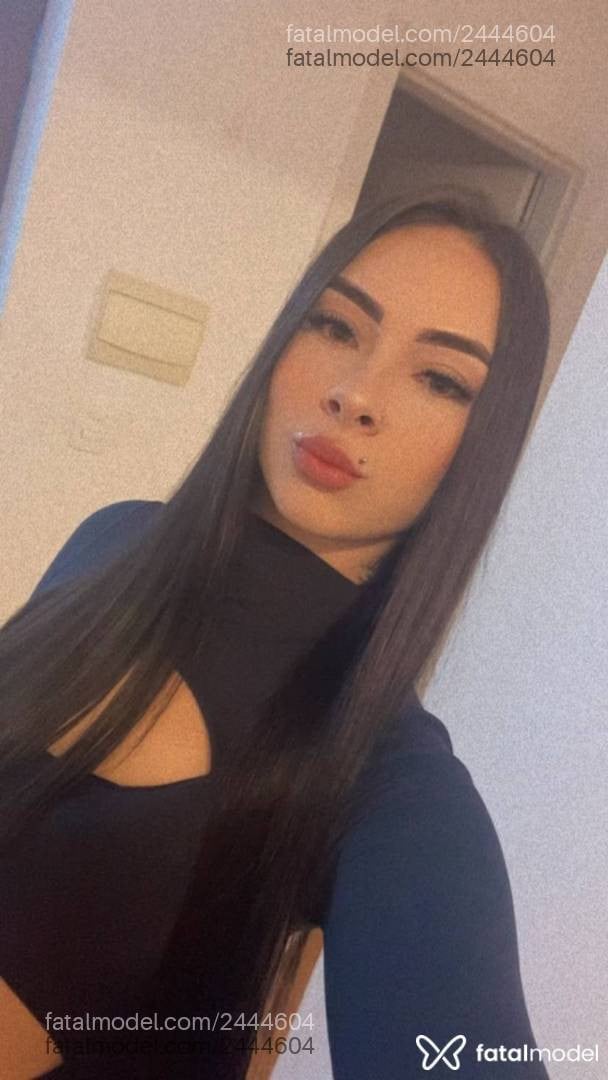 Acompanhante mulher com cabelo castanho de olhos mel em Santa Maria - Alice