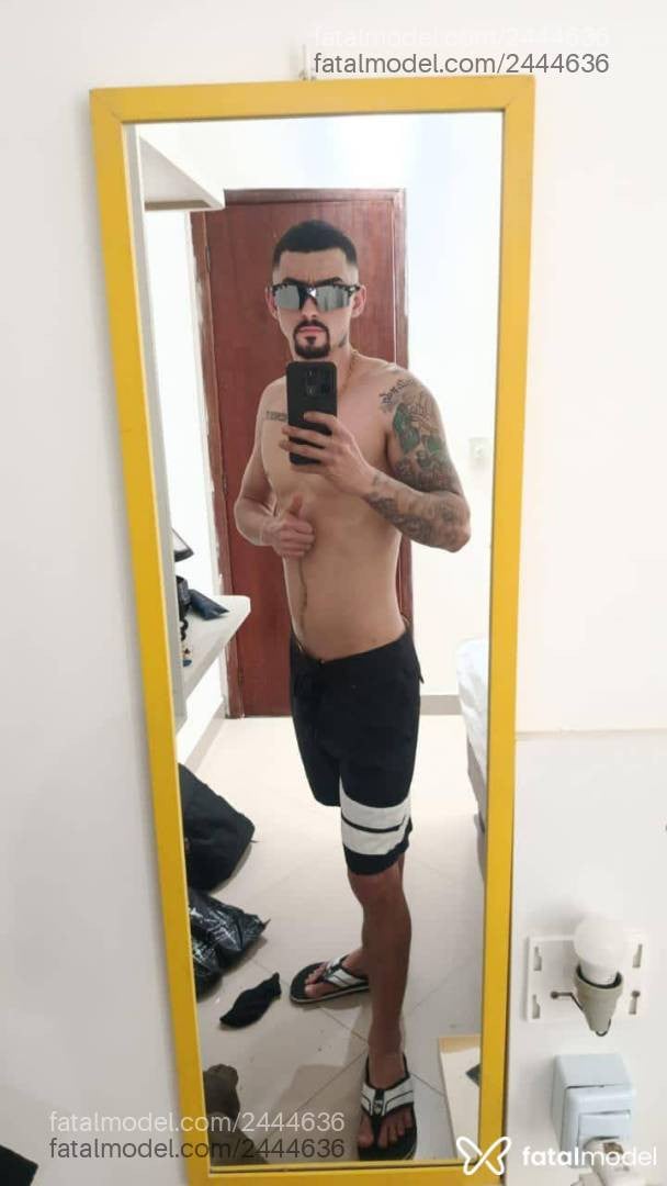 Acompanhante homem morena (o) de olhos castanhos - Alecssandro