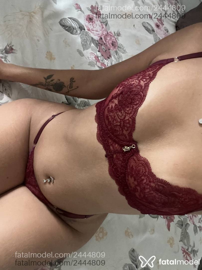 Acompanhante mulher morena (o) de olhos castanhos - Angel Silva