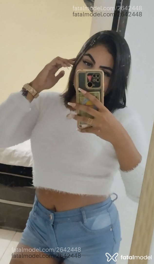 Acompanhante mulher morena (o) de olhos castanhos - Lara Ochiro Acompanhante mulher morena (o) de olhos castanhos - Lara Ochiro