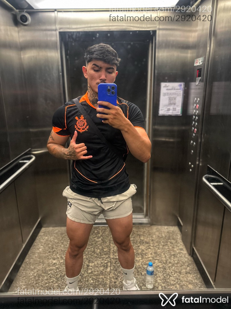 Acompanhante homem morena (o) de olhos castanhos em São Paulo Acompanhante homem morena (o) de olhos castanhos em São Paulo - Lucas Gustavo