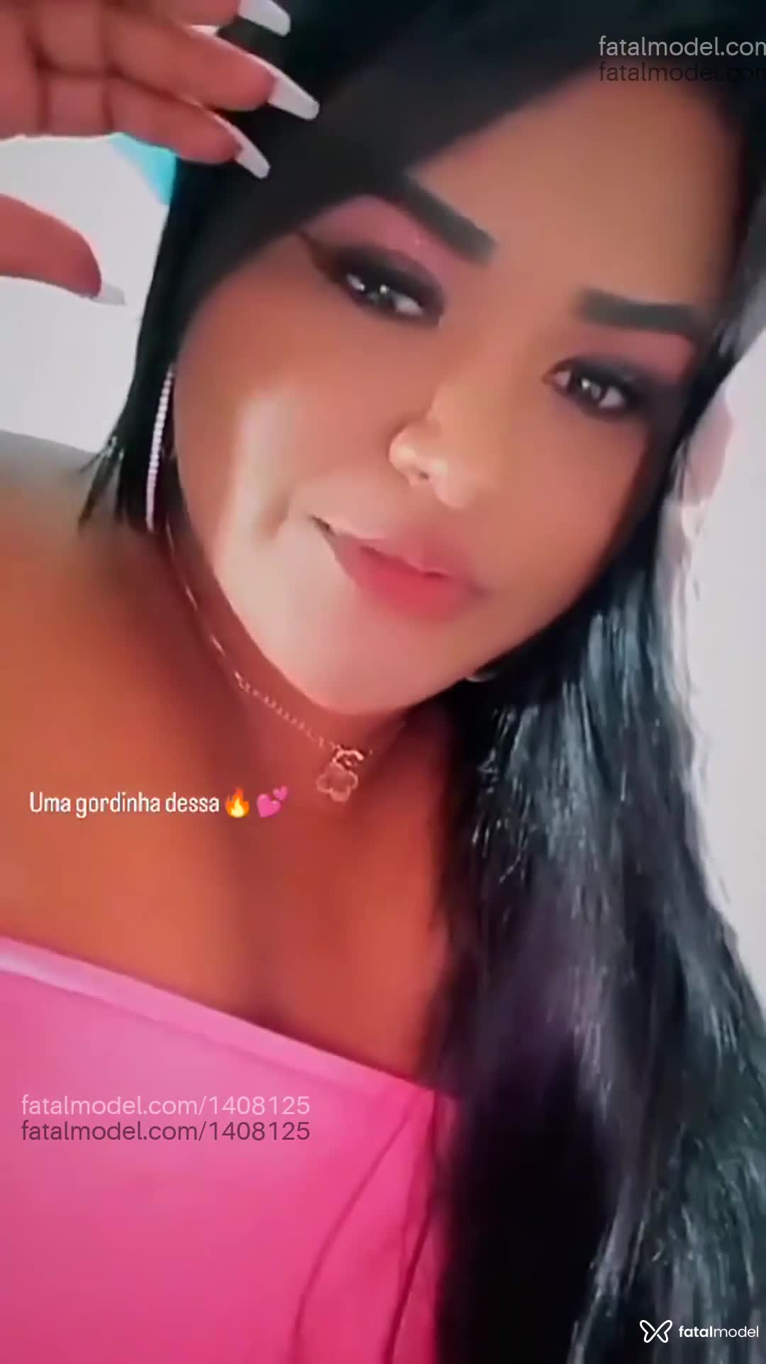 Acompanhante mulher morena (o) de olhos pretos em Trindade Acompanhante mulher morena (o) de olhos pretos em Trindade - Danny Santos
