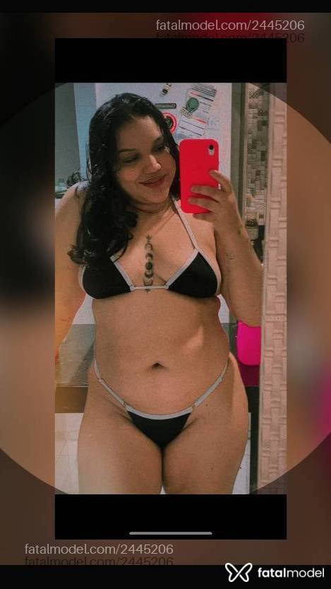 Acompanhante mulher morena (o) de olhos pretos em Virtual Acompanhante mulher morena (o) de olhos pretos em Virtual - Marcelly