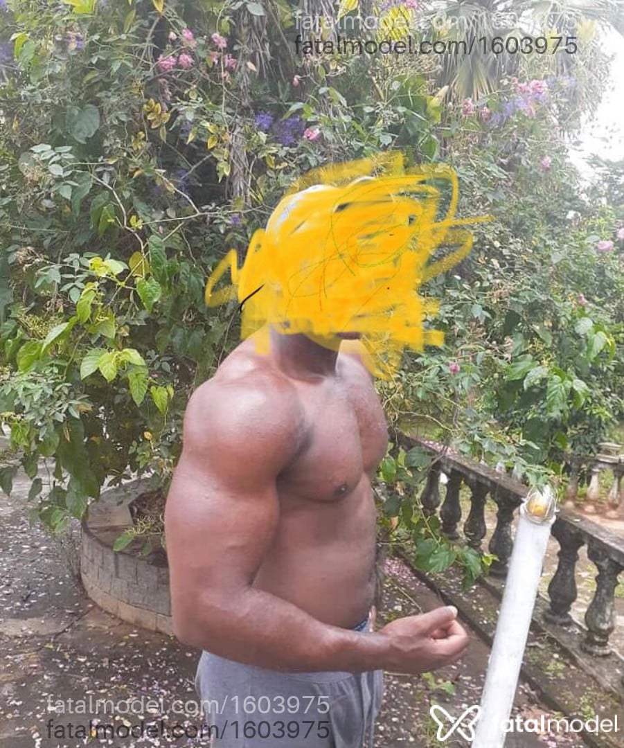 Acompanhante homem sem cabelo de olhos pretos - Leitadordebct Acompanhante homem sem cabelo de olhos pretos - Leitadordebct