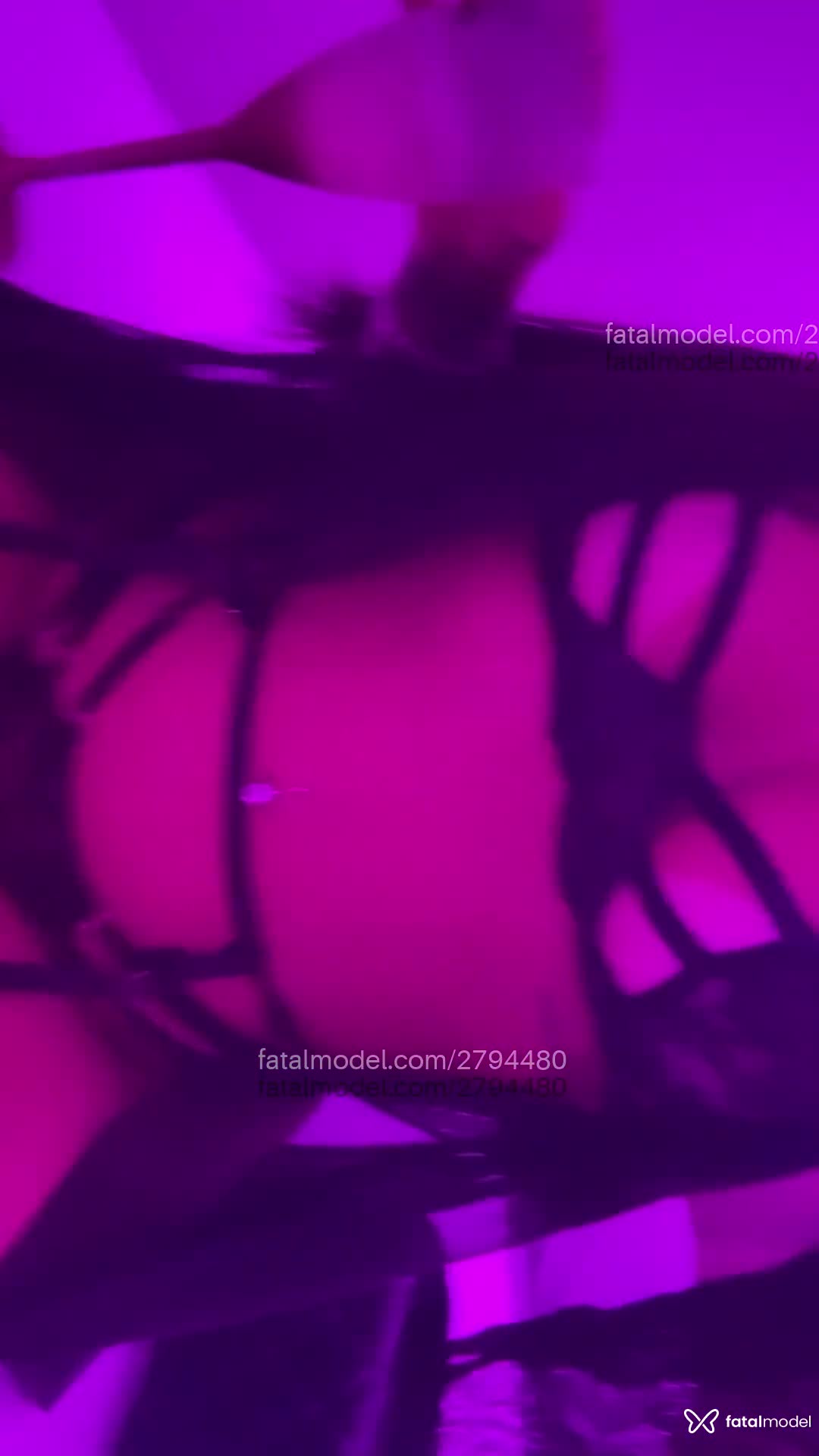Acompanhante mulher morena (o) de olhos castanhos em Itapema - Raiane Silva
