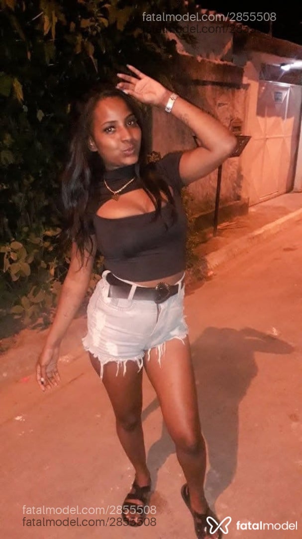 Acompanhante mulher com cabelo castanho de olhos pretos em Virtual - Gaby