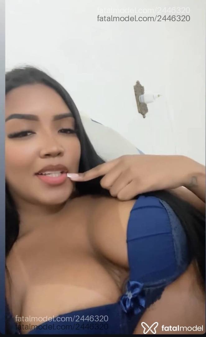 Acompanhante mulher morena (o) de olhos pretos em São Carlos Acompanhante mulher morena (o) de olhos pretos em São Carlos - Yris