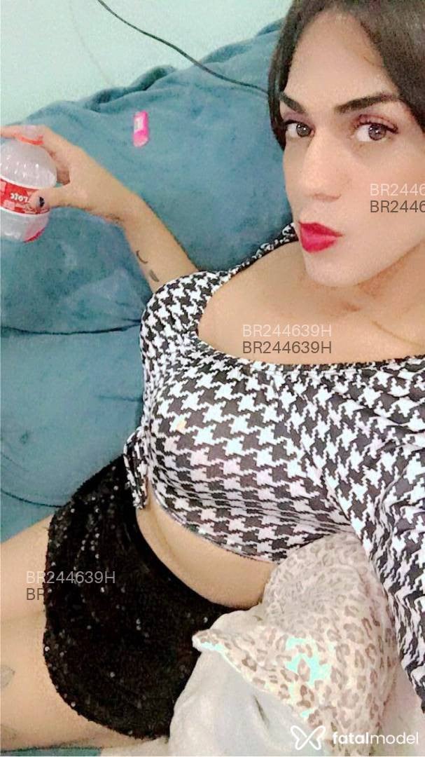 Acompanhante travesti com cabelo castanho de olhos castanhos em Imbituba - Marii Arndt
