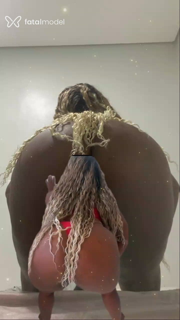 Acompanhante mulher com cabelo castanho de olhos pretos em Barreiras Acompanhante mulher com cabelo castanho de olhos pretos em Barreiras - Larissa Pacheco