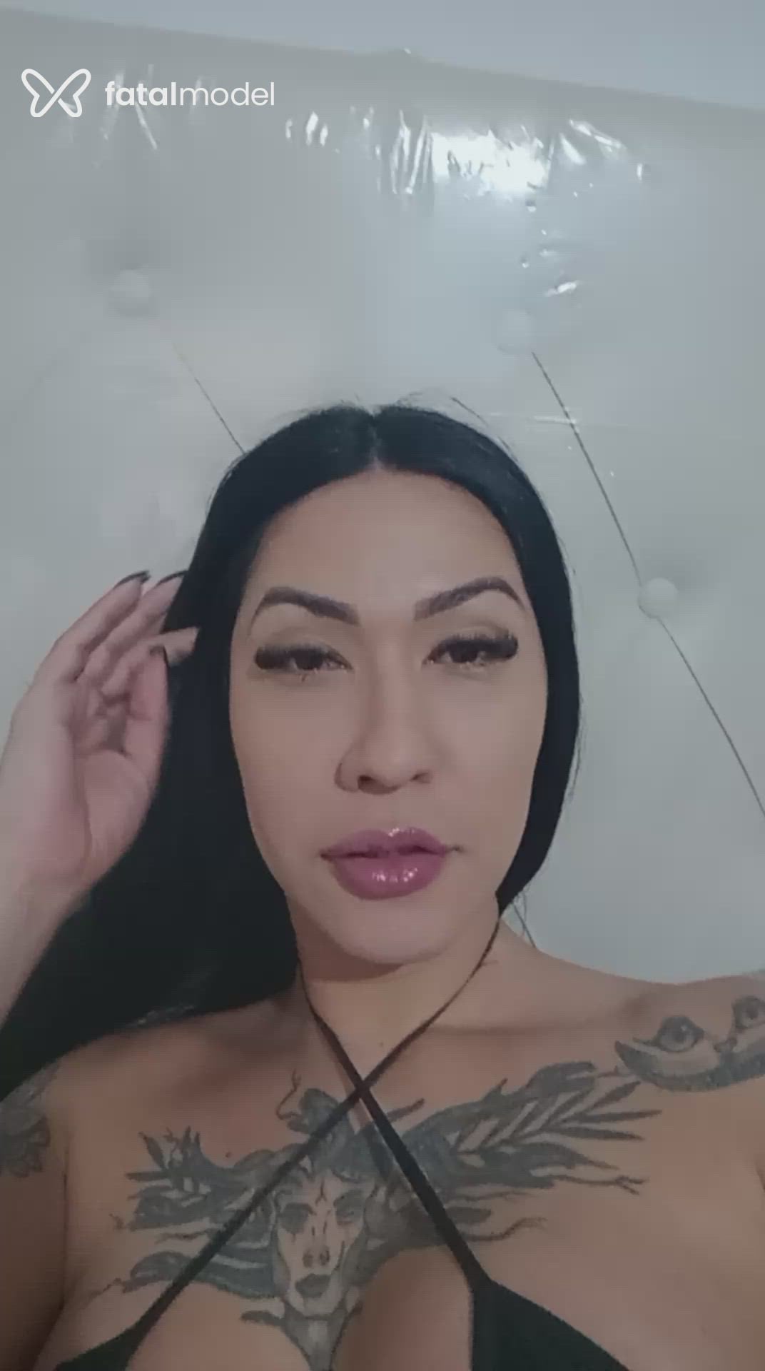 Acompanhante mulher trans morena (o) de olhos castanhos - Sayuri Zl