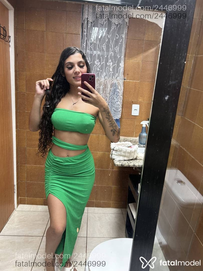 Acompanhante mulher morena (o) de olhos castanhos em Joinville - Emily