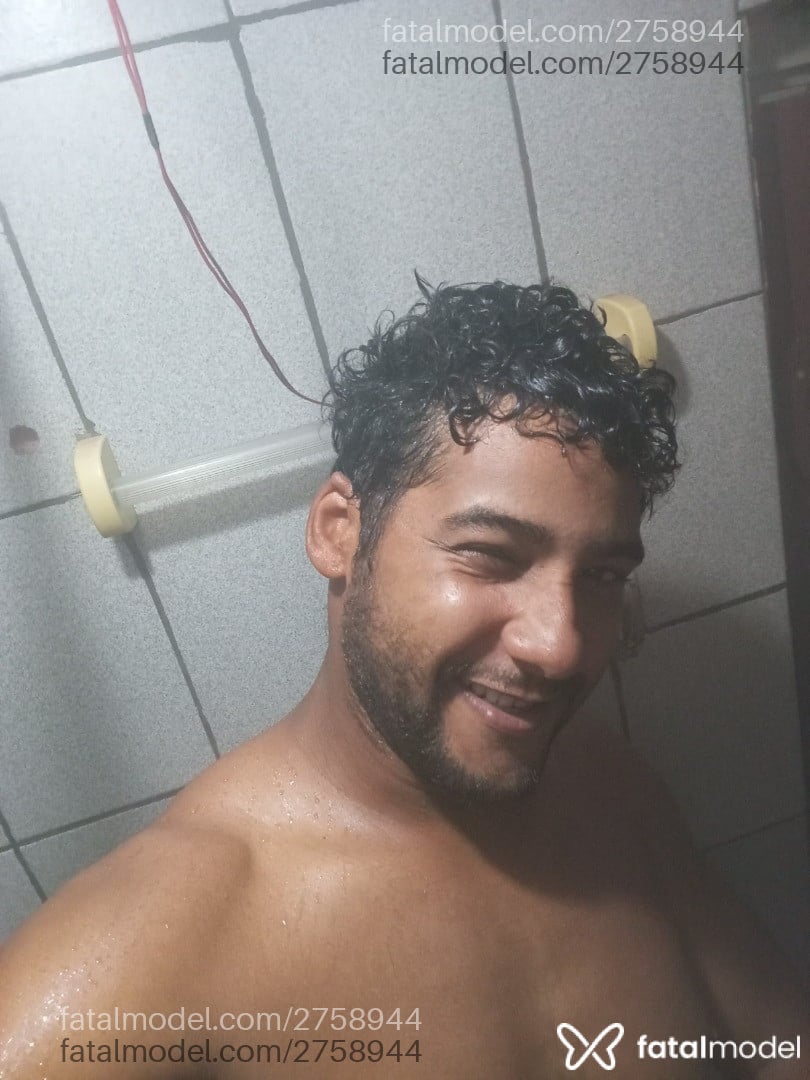 Acompanhante homem morena (o) de olhos mel em Cianorte Acompanhante homem morena (o) de olhos mel em Cianorte - Allan