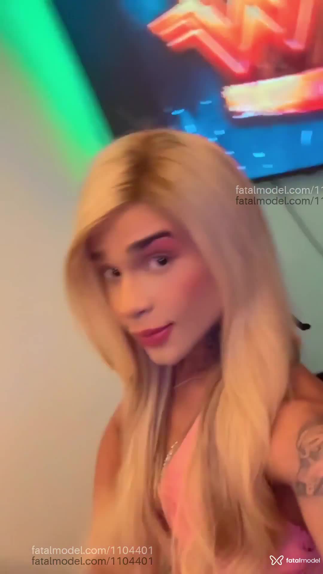 Acompanhante travesti loira (o) de olhos castanhos em São Luís - Elisa Vieira