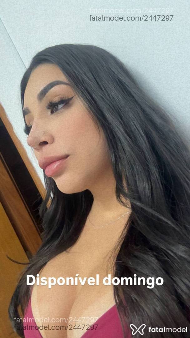 Acompanhante mulher morena (o) de olhos castanhos - Beatriz