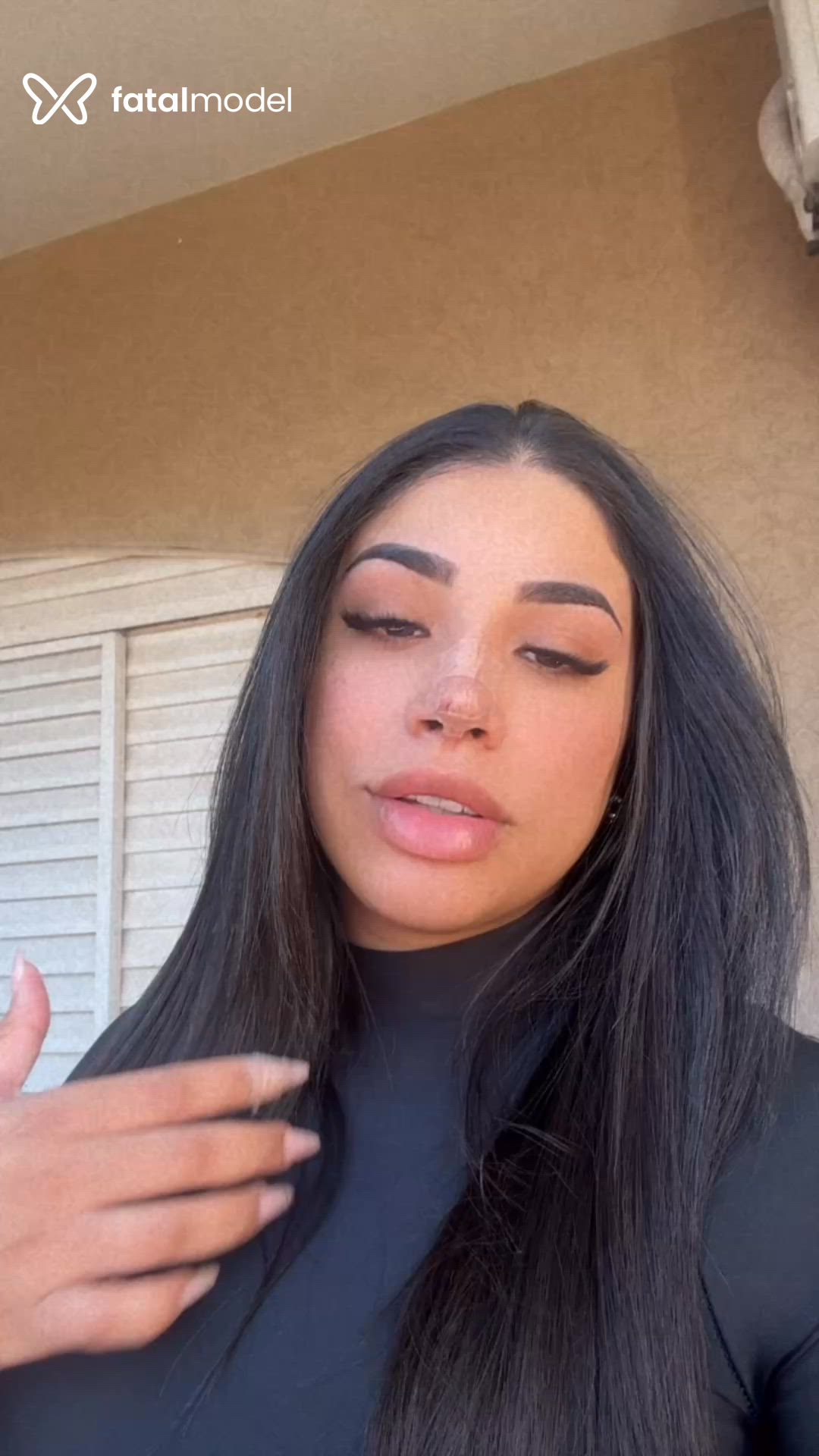 Acompanhante mulher morena (o) de olhos castanhos - Beatriz