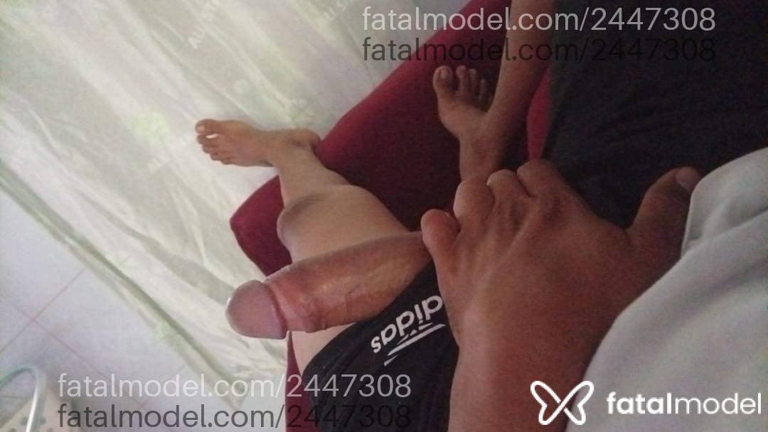 Acompanhante homem morena (o) de olhos pretos - Lucas