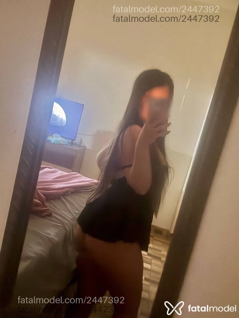 Acompanhante mulher morena (o) de olhos pretos - Bruna