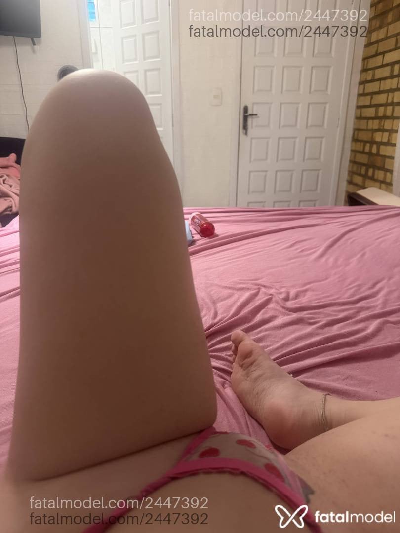 Acompanhante mulher morena (o) de olhos pretos - Bruna