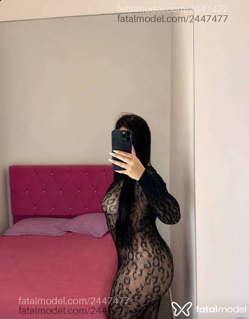 Acompanhante mulher morena (o) de olhos castanhos - Yasmin