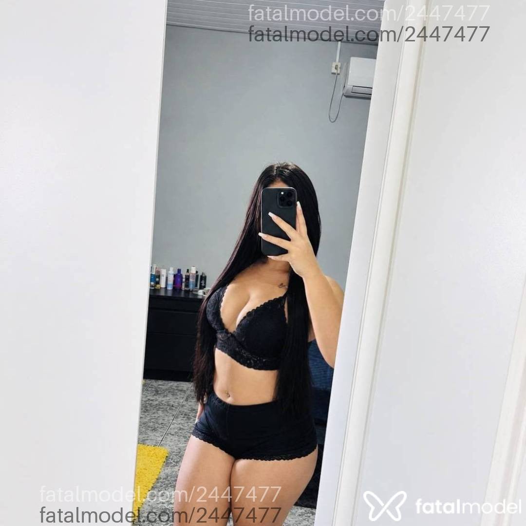 Acompanhante mulher morena (o) de olhos castanhos - Yasmin