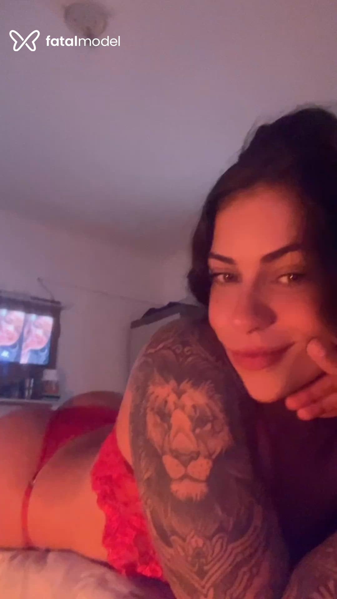 Acompanhante mulher com cabelo castanho de olhos mel em Sorocaba - Mel Matarazzo