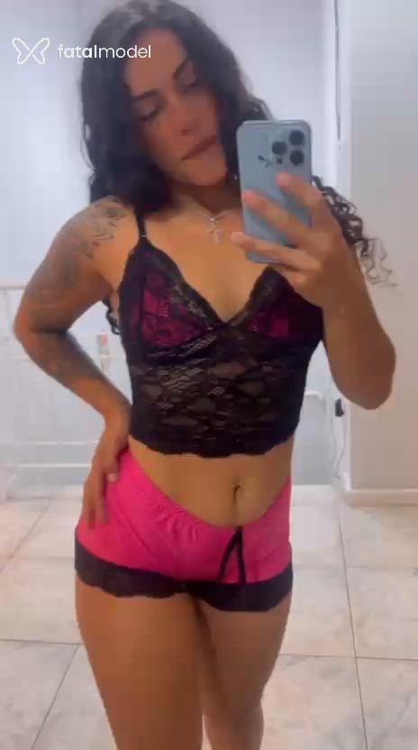 Acompanhante mulher com cabelo castanho de olhos mel em Sorocaba - Mel Matarazzo