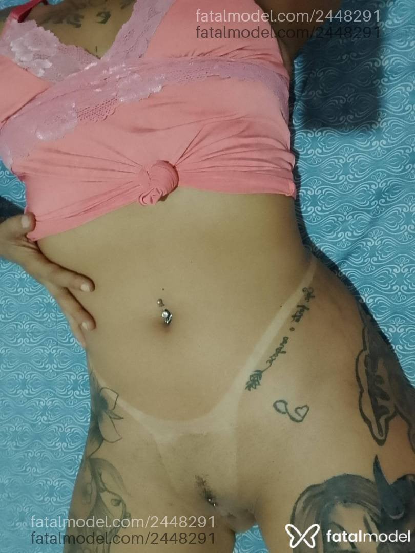 Acompanhante mulher morena (o) de olhos pretos - Parazinha