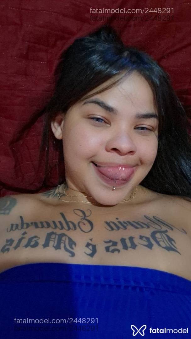 Acompanhante mulher morena (o) de olhos pretos - Parazinha